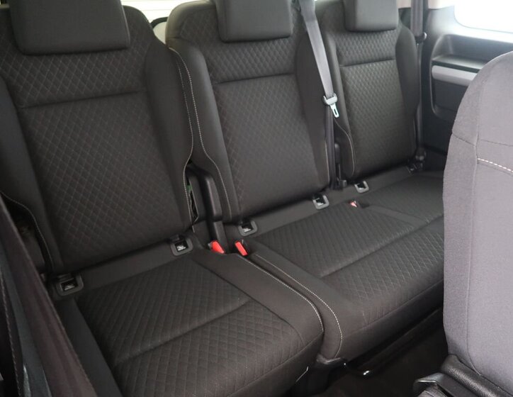 Opel Zafira MPV 1,5 l 88 kw