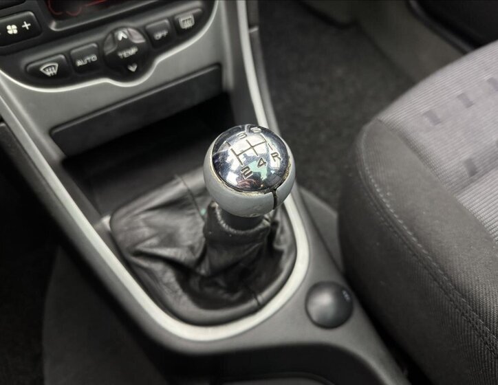 Peugeot 307 Kombi 2,0 l 79 kw