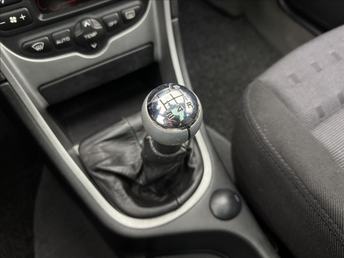 Peugeot 307 Kombi 2,0 l 79 kw