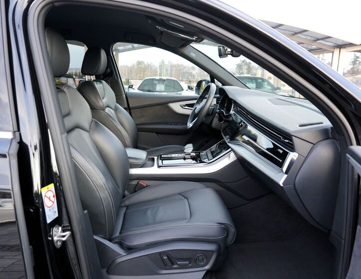Audi Q7 28