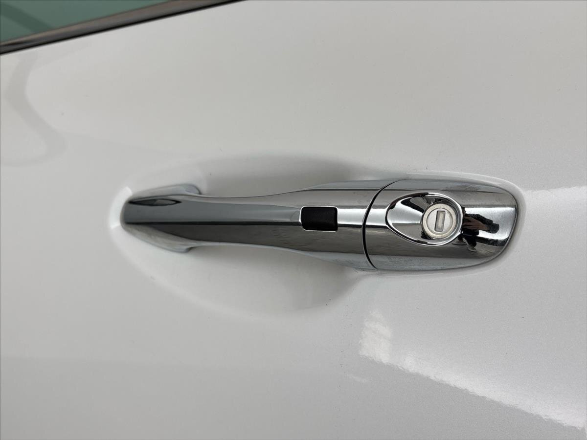 KIA Sorento SUV / Terénní 2,2 l 147 kw