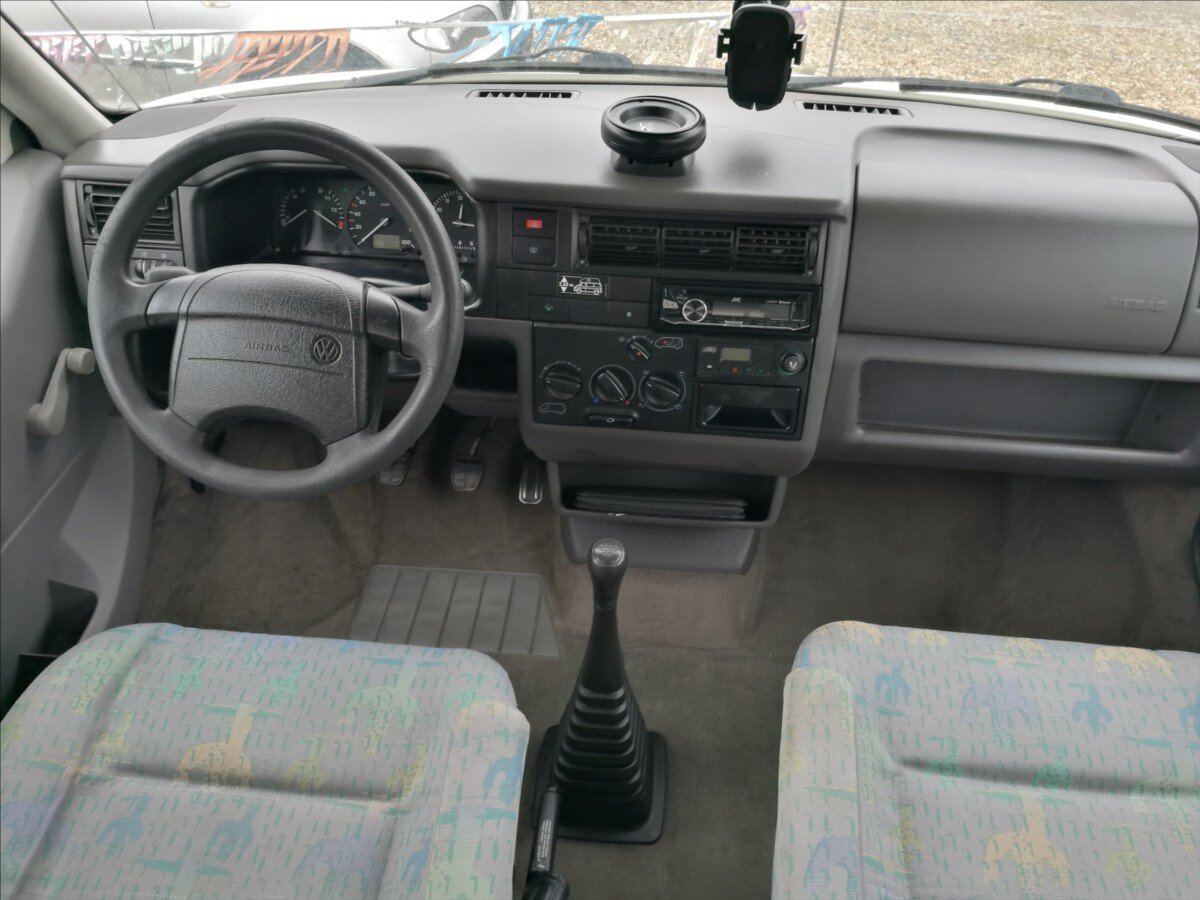 Volkswagen Ostatní Ostatní 2,4 l 57 kw