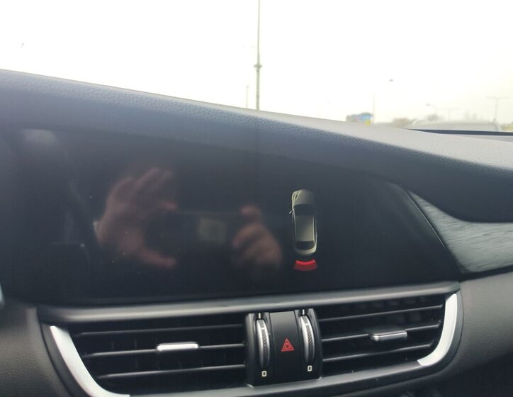 Alfa Romeo Giulia Sedan / Limuzína 2,1 l 110 kw