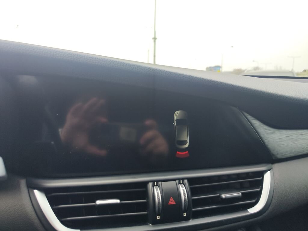 Alfa Romeo Giulia Sedan / Limuzína 2,1 l 110 kw