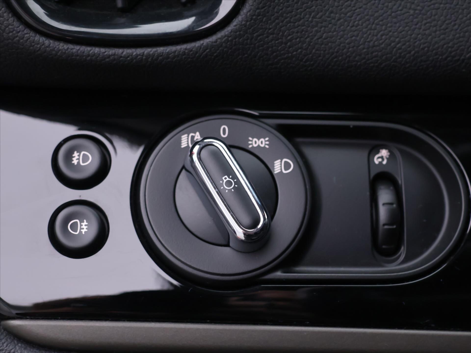 Mini Countryman SUV / Terénní 1,5 l 100 kw