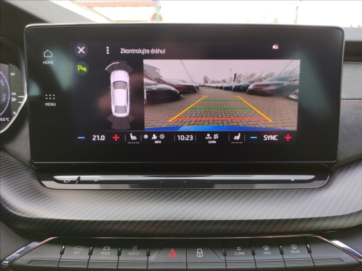 Škoda Octavia Sedan / Limuzína 2,0 l 180 kw