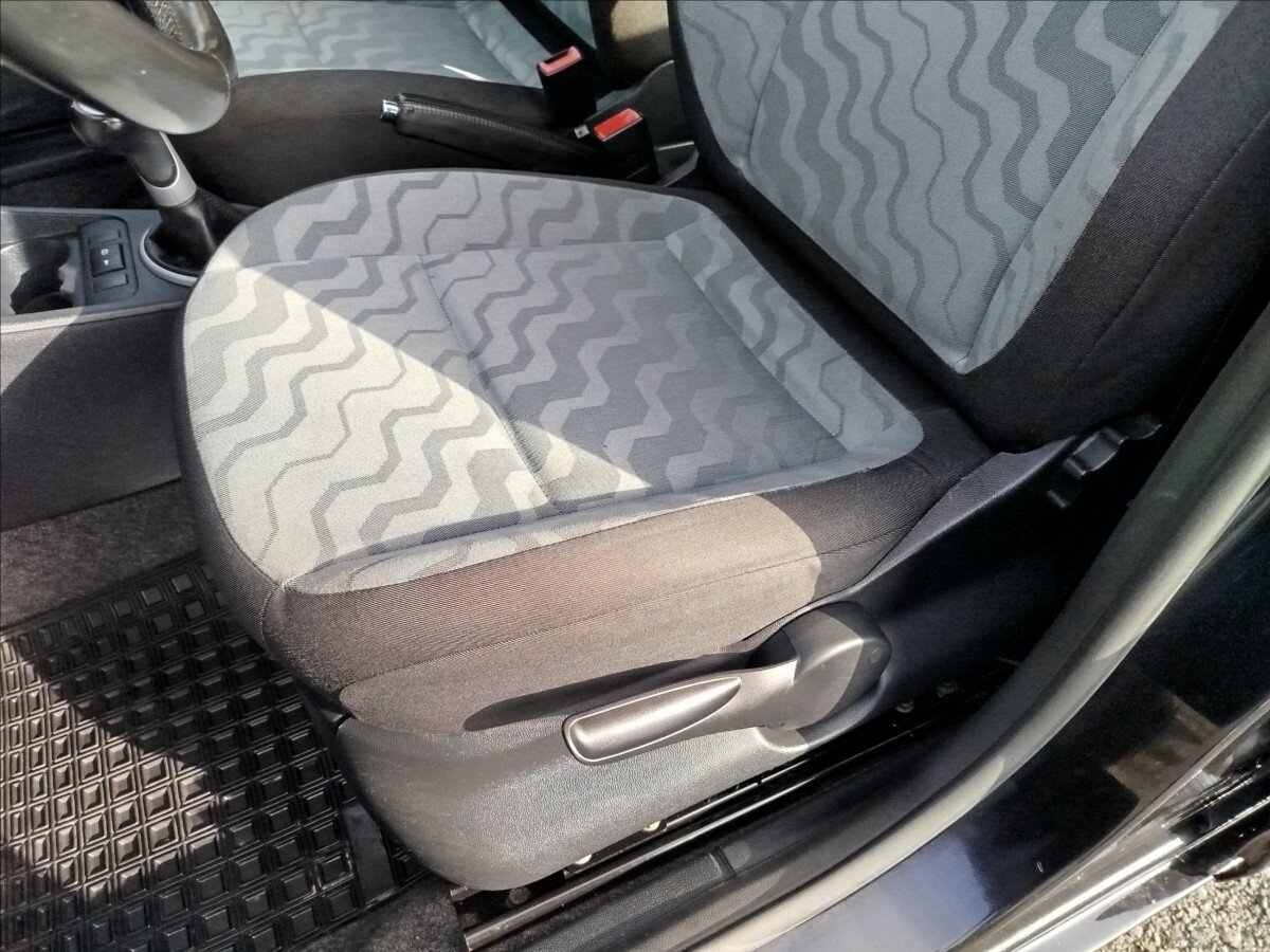 Škoda Roomster MPV 1,2 l 51 kw