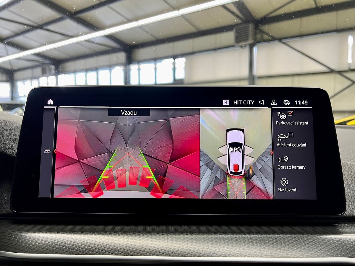 BMW Řada 5 Kombi 3,0 l 210 kw