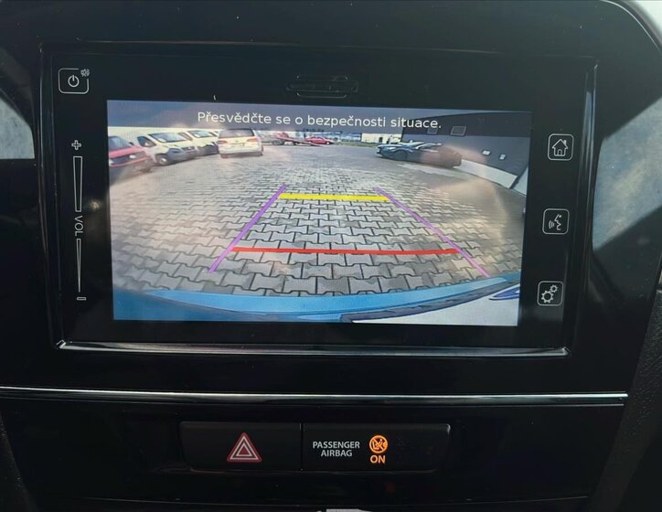 Suzuki Vitara SUV 998,0 82 kw