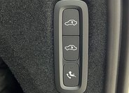 Volvo XC90 SUV / Terénní 2,0 l 335 kw