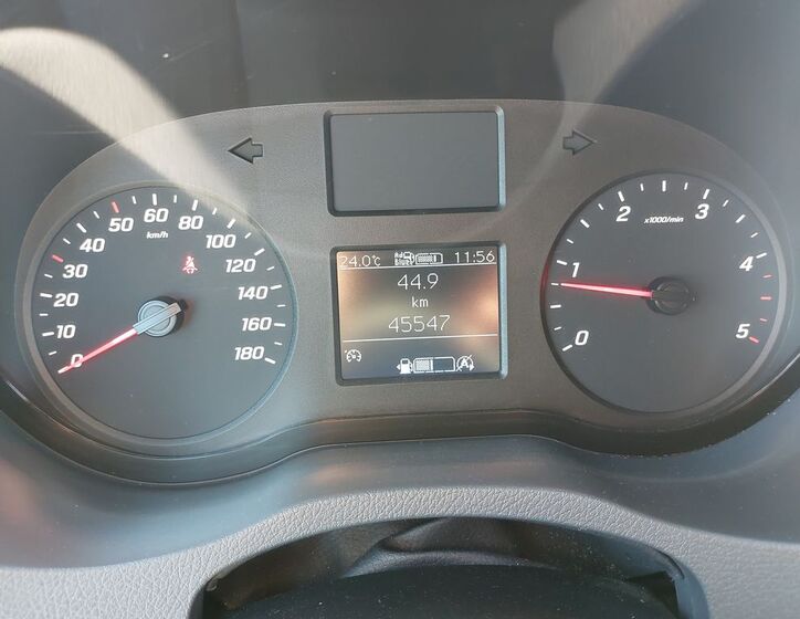 Mercedes-Benz Sprinter 16