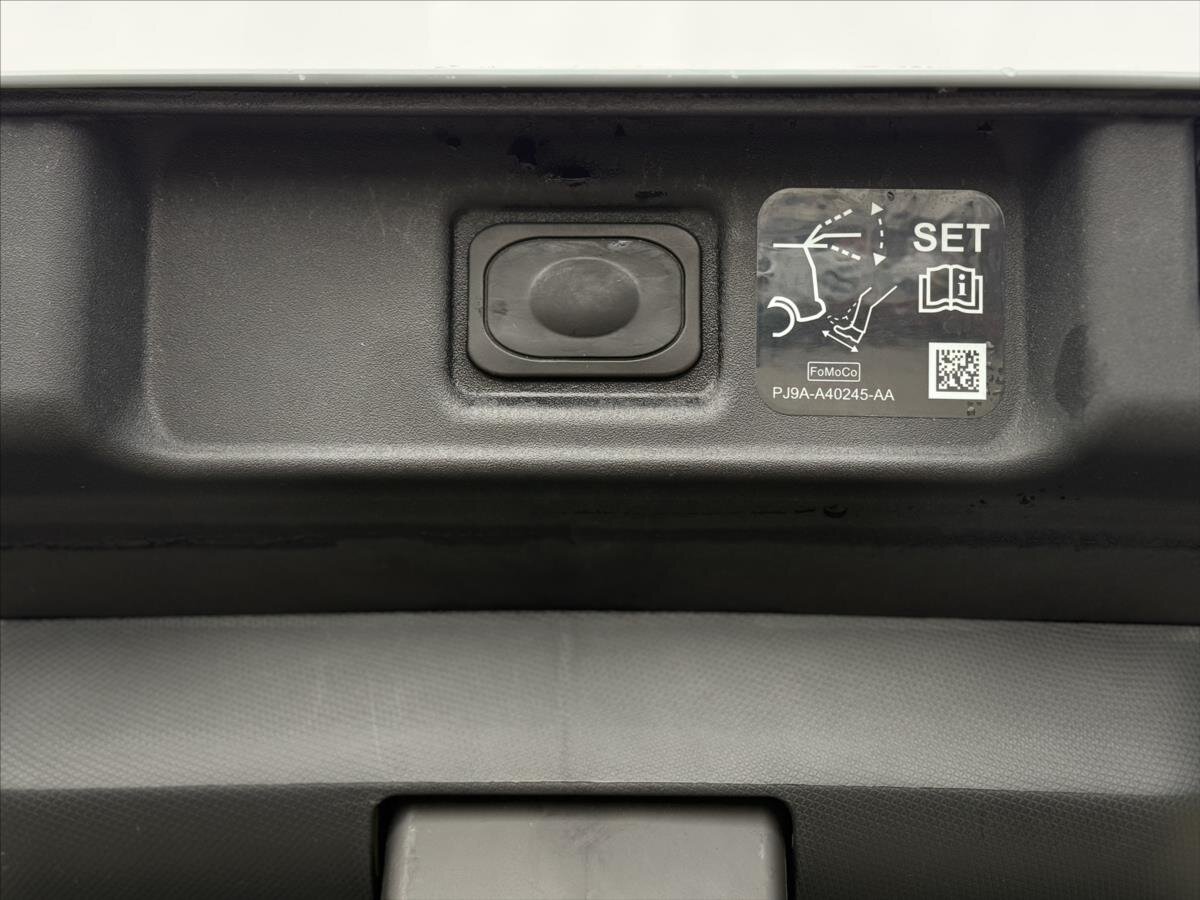 Ford Mustang Mach-E Hatchback 0,0 358 kw