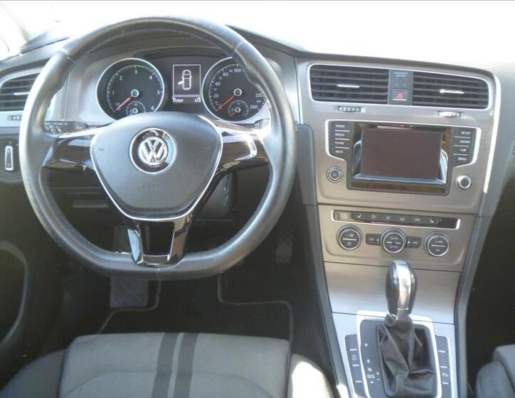 Volkswagen Golf 15