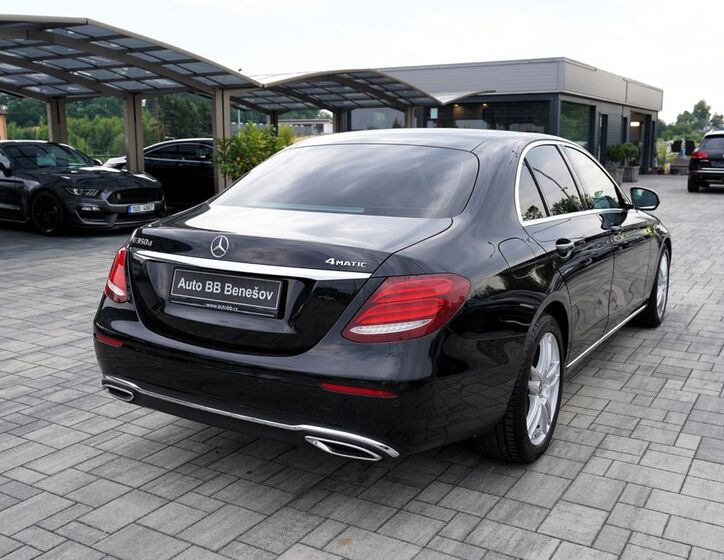 Mercedes-Benz Třídy E 6