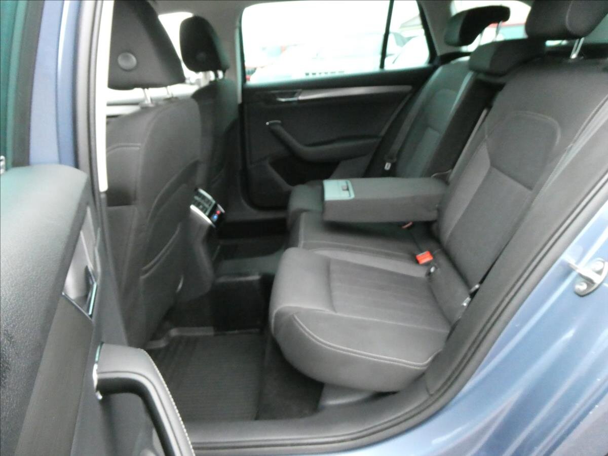 Škoda Superb Kombi 1,4 l 160 kw