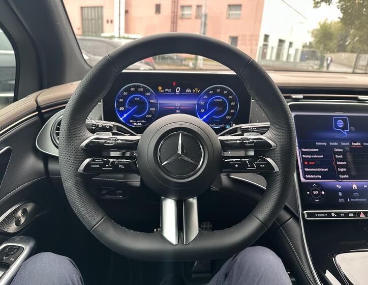 Mercedes-Benz EQE 10