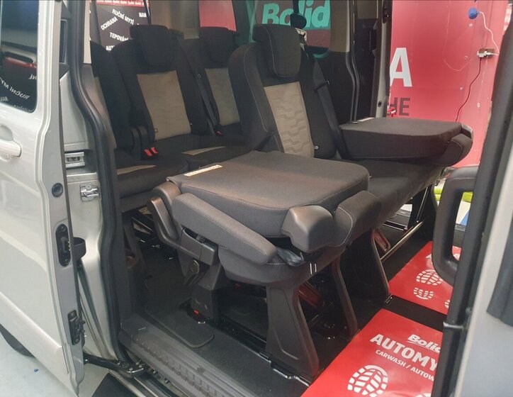 Ford Tourneo Custom Kombi 2,2 l 92 kw