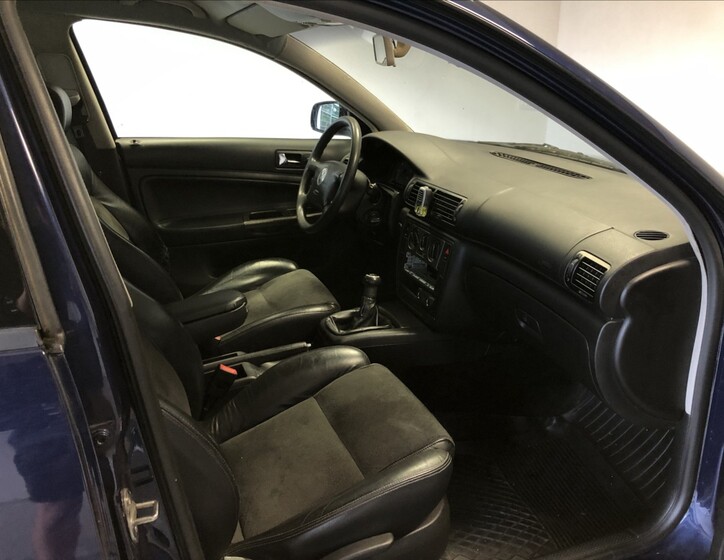 Volkswagen Passat 12