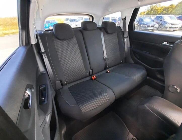 Peugeot 308 5