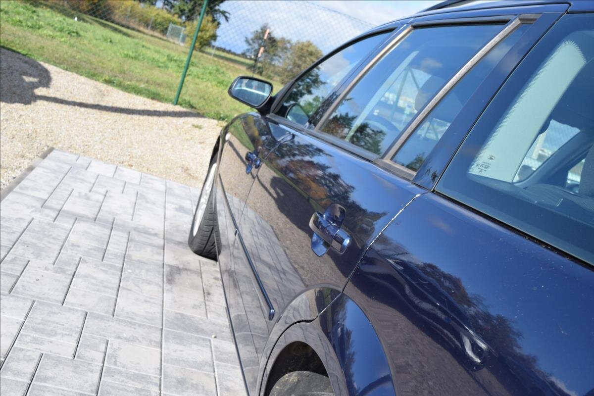 Ford Mondeo Kombi 1,8 l 96 kw