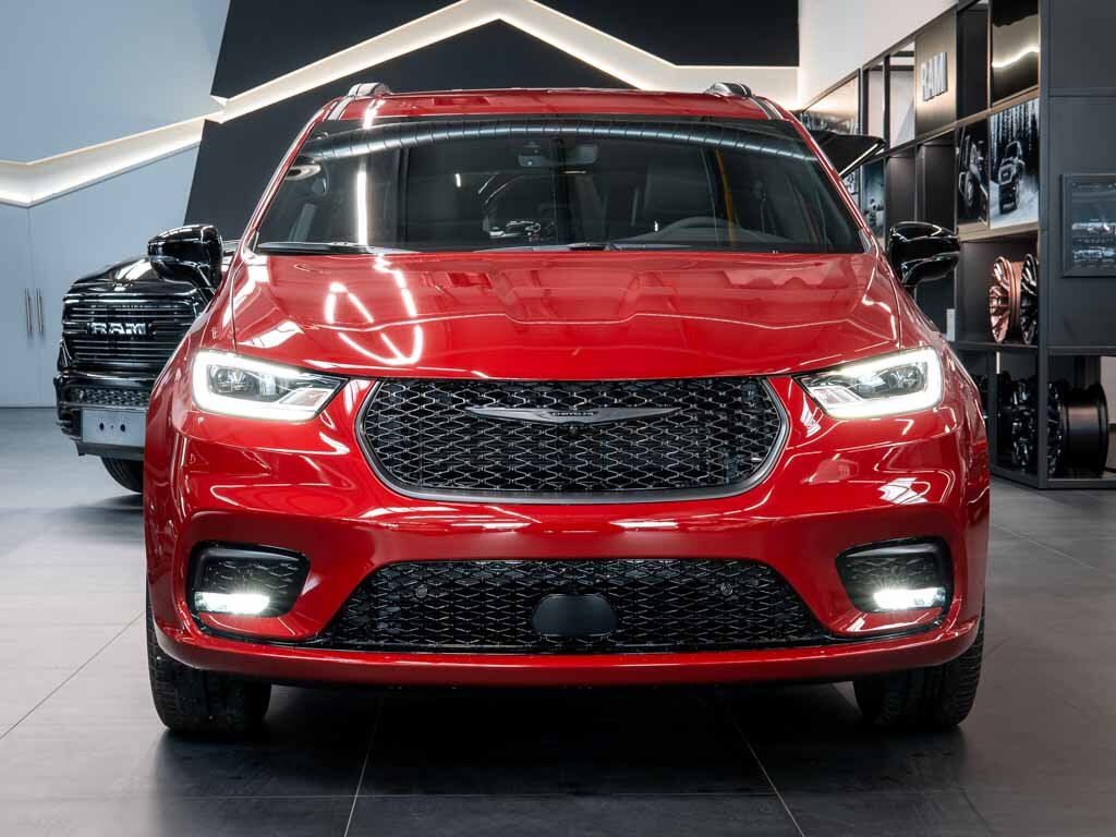 Chrysler Pacifica MPV 3,6 l 221 kw