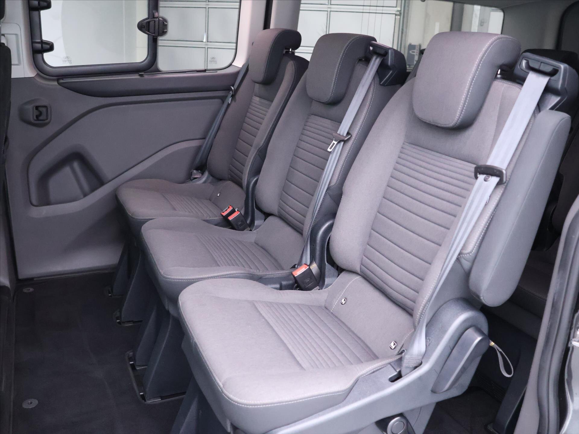 Ford Tourneo Custom Kombi 2,0 l 125 kw