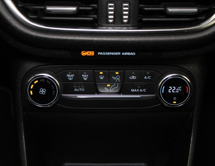 Ford Fiesta Hatchback 998,0 73 kw