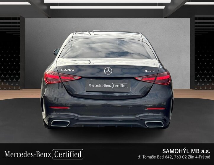 Mercedes-Benz Třídy C Sedan 2,0 l 147 kw