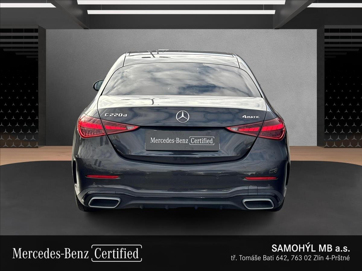 Mercedes-Benz Třídy C Sedan 2,0 l 147 kw