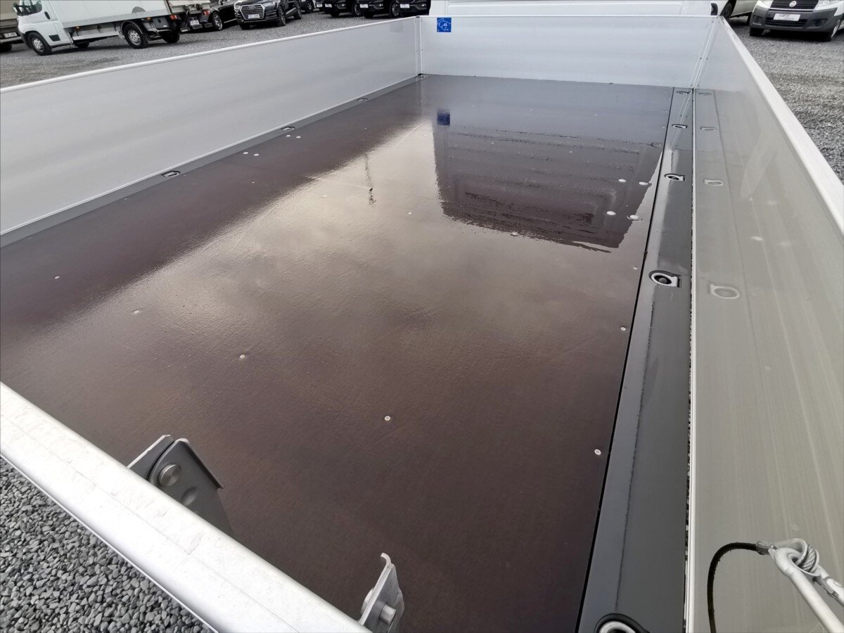 Volkswagen Crafter Valník 2,0 l 130 kw