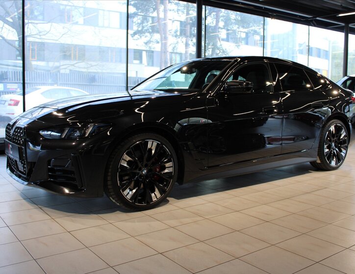 BMW Řada 4 Sedan / Limuzína 2,0 l 140 kw