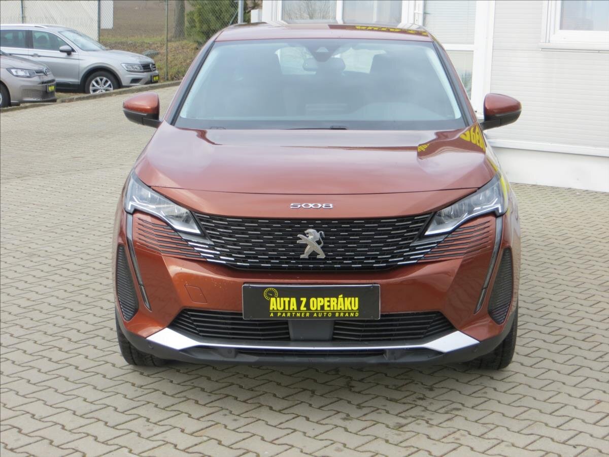 Peugeot 5008 MPV 1,2 l 96 kw