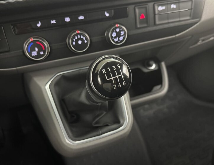 Volkswagen Transporter Kombi 2,0 l 110 kw