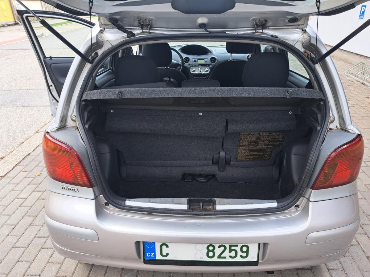 Toyota Yaris Hatchback 1,4 l 55 kw