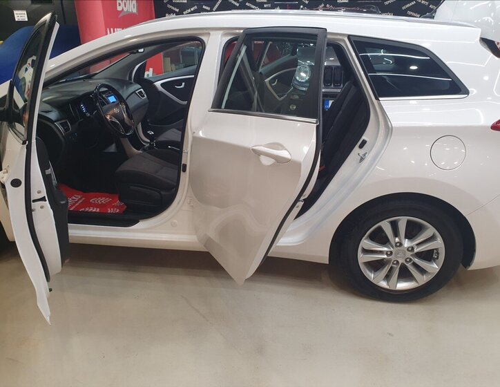 Hyundai i30 Kombi 1,6 l 88 kw
