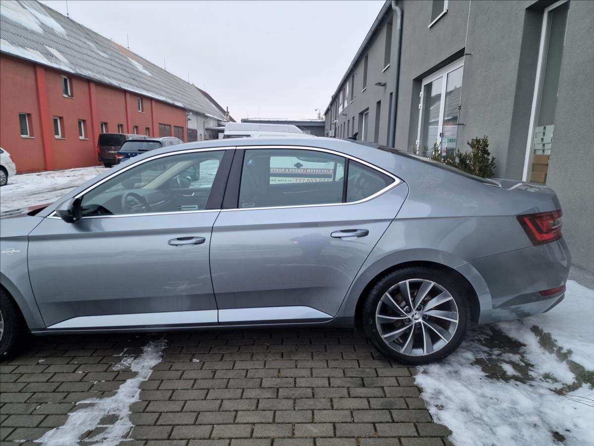 Škoda Superb Liftback 2,0 l 140 kw