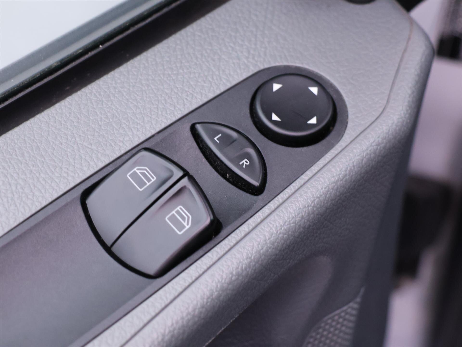 Mercedes-Benz Vito Kombi 3,0 l 150 kw