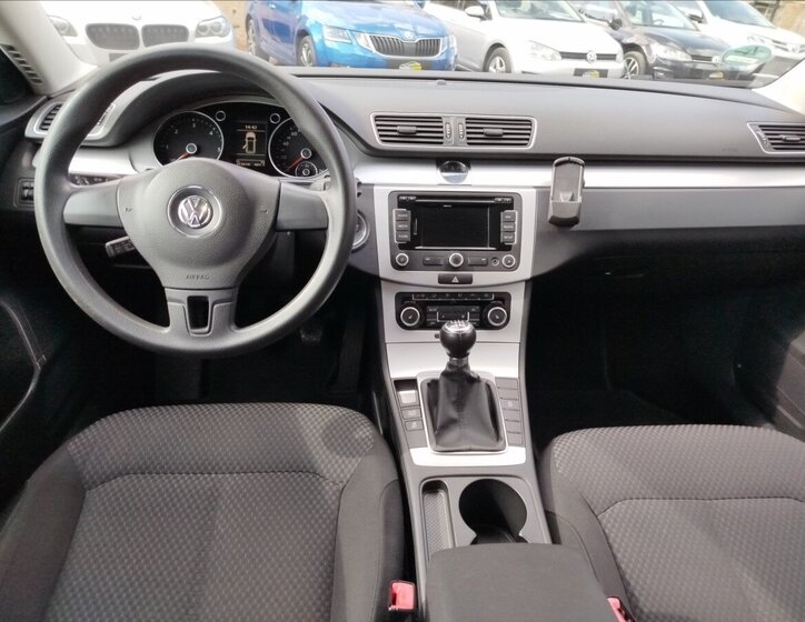 Volkswagen Passat Kombi 2,0 l 103 kw