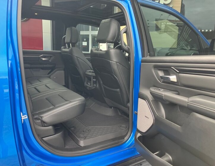 Dodge RAM Pick-up 3,0 l 313 kw