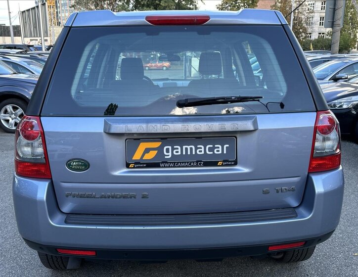 Land Rover Freelander SUV 2,2 l 112 kw