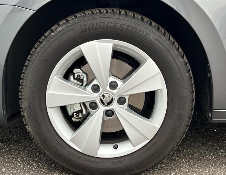 Škoda Octavia Sedan 1,5 l 110 kw