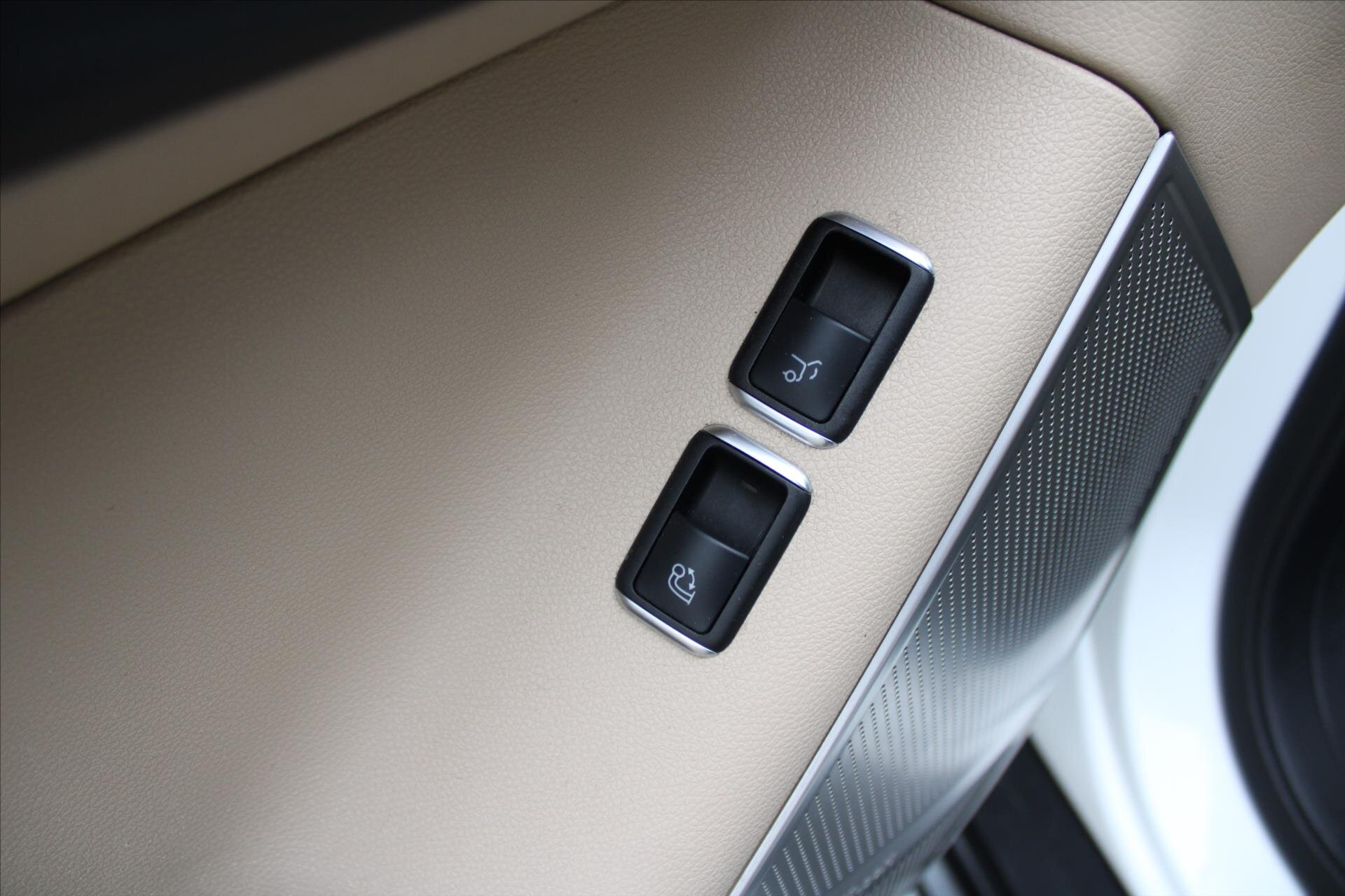 Mercedes-Benz GLE SUV / Terénní 3,0 l 190 kw