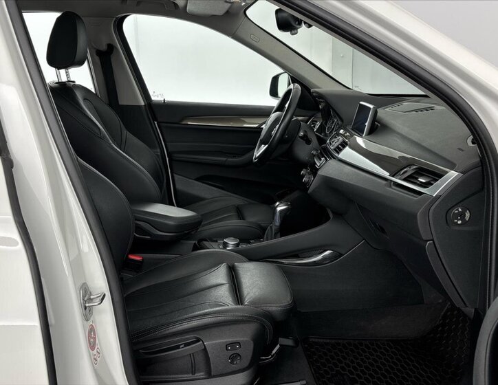 BMW X1 SUV / Terénní 2,0 l 140 kw