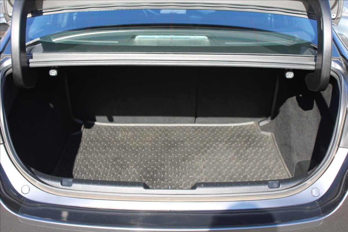 Mazda 3 Sedan / Limuzína 2,0 l 110 kw