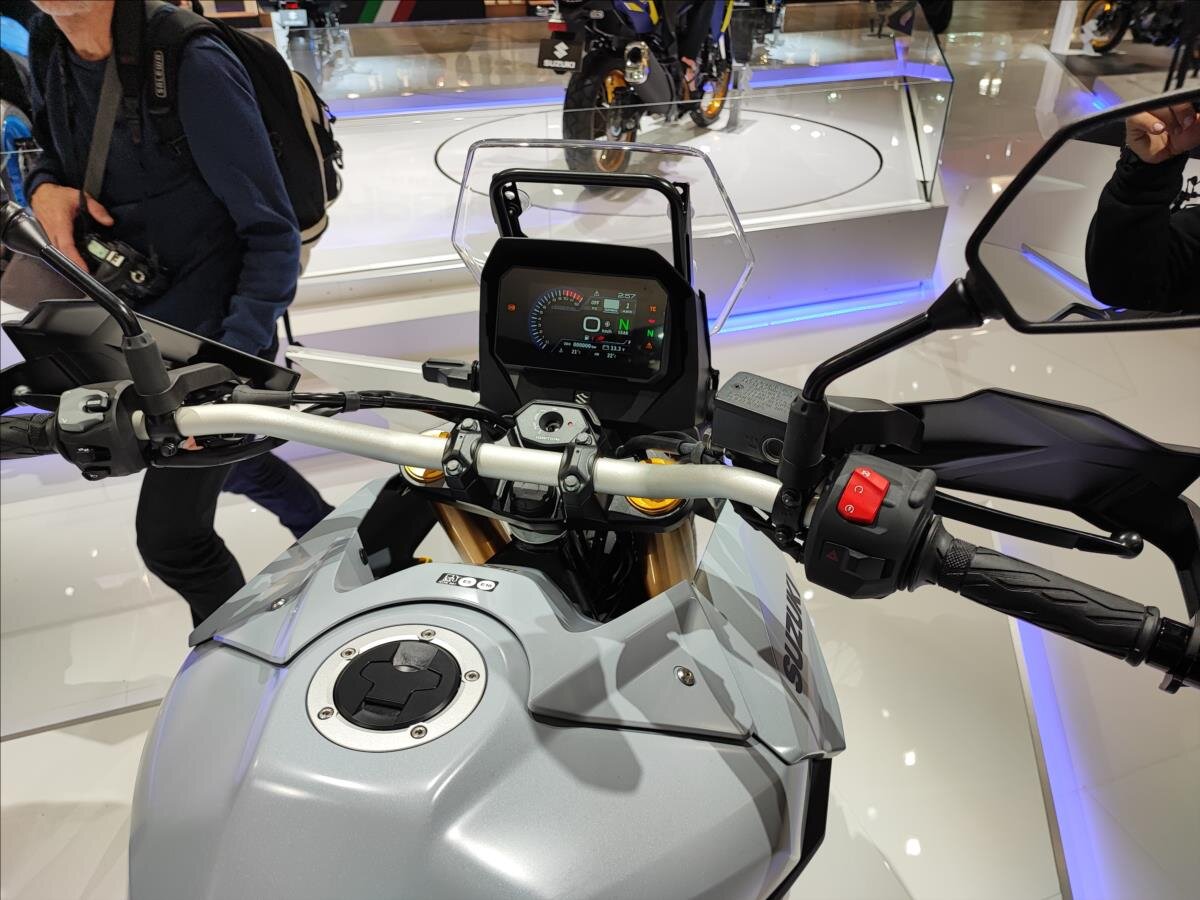 Suzuki Ostatní Ostatní 776,0 61 kw