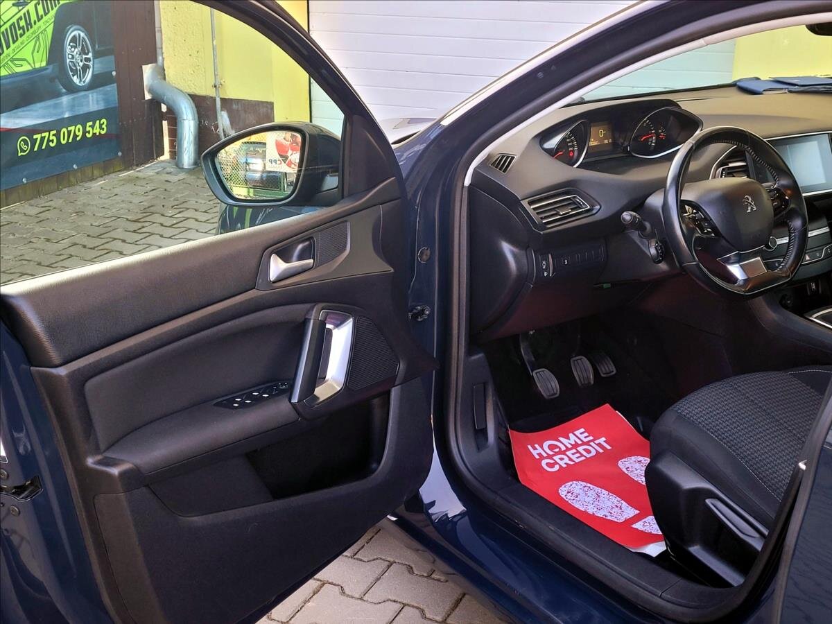 Peugeot 308 Hatchback 1,5 l 75 kw