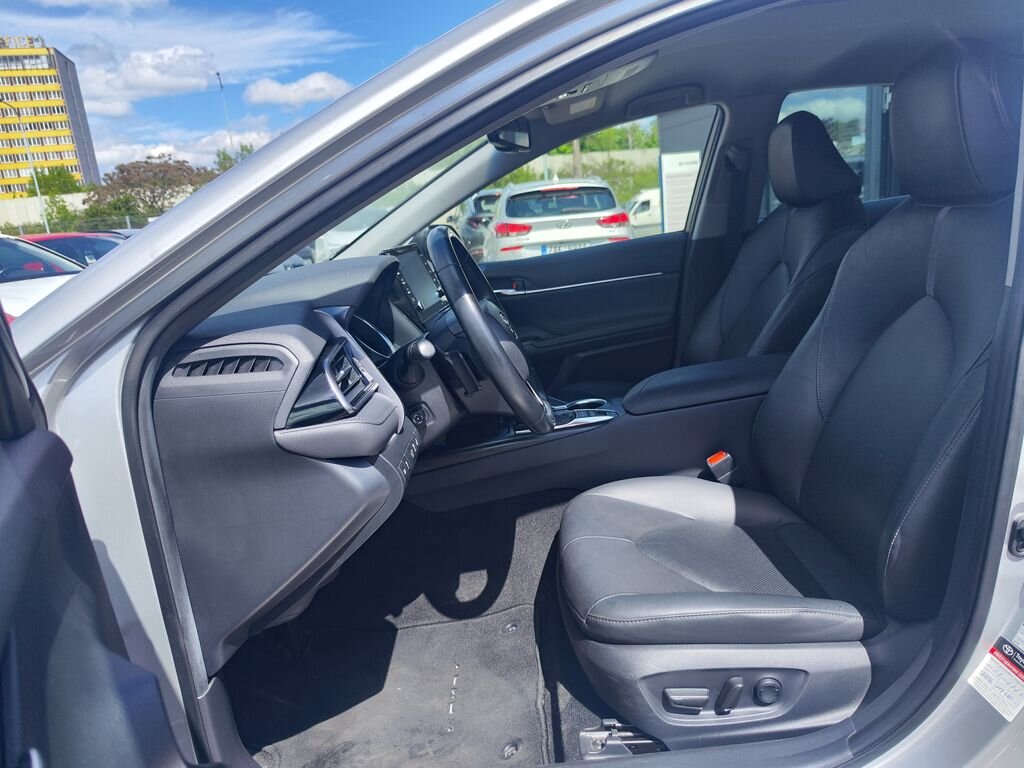 Toyota Camry Sedan / Limuzína 2,5 l 160 kw