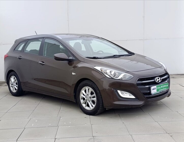 Hyundai i30 Kombi 1,6 l 99 kw