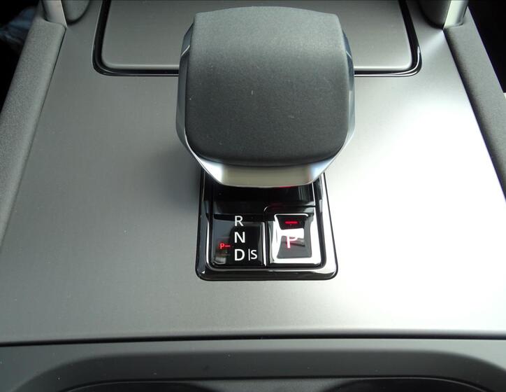 Land Rover Discovery Sport 12