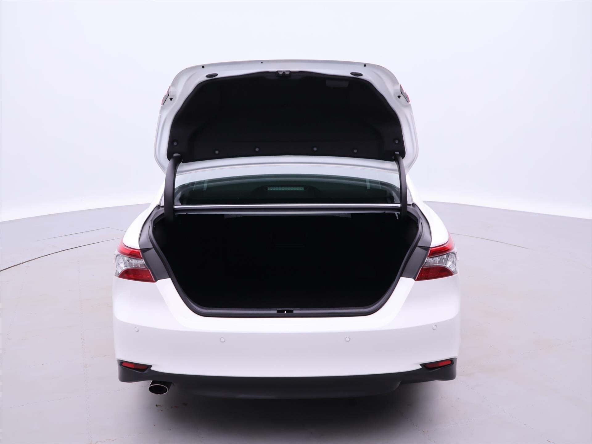 Toyota Camry Sedan / Limuzína 2,5 l 131 kw